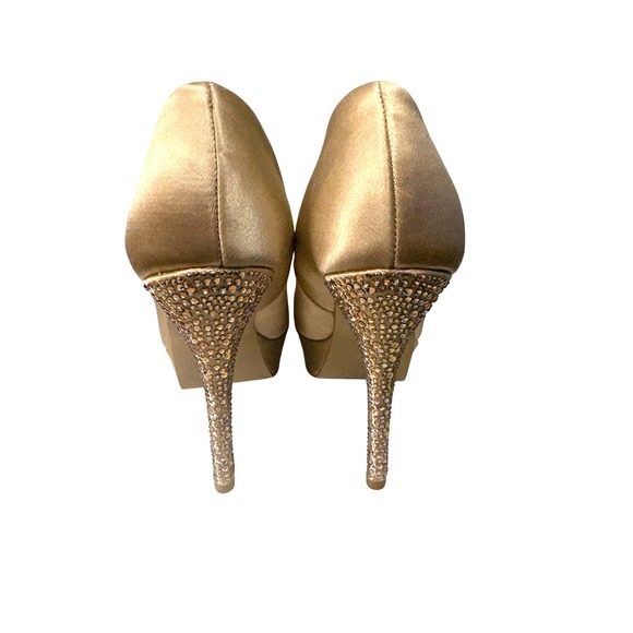 Steve Madden Partyy-R Gold Satin Crystal Heel Platform Pumps Women's Size 9 - Picture 3 of 4